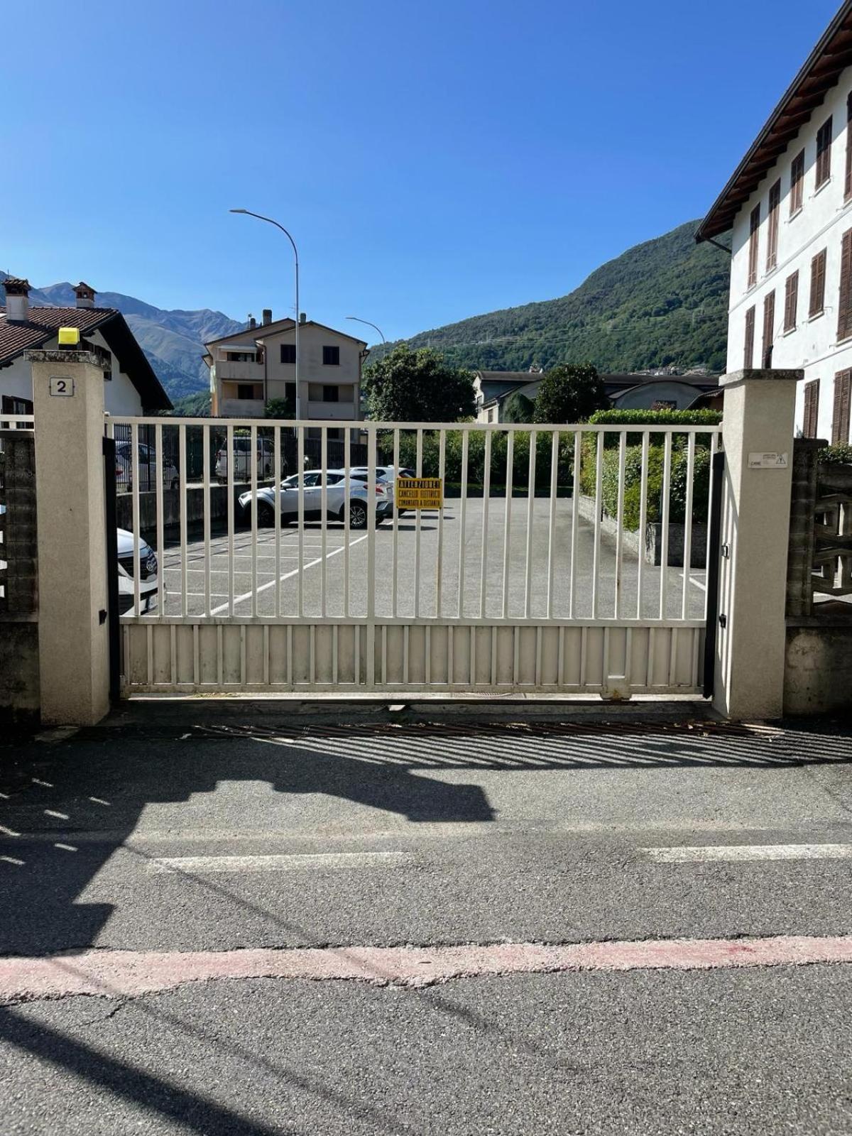 Lakeside Apartment Gravedona Exteriör bild